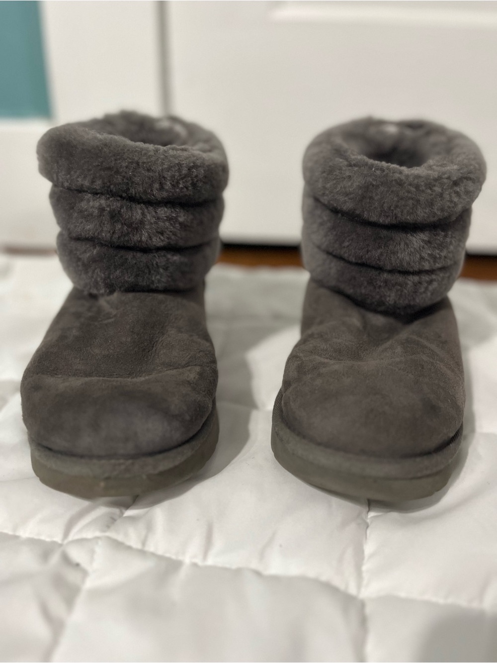 UGG Short Shearling Boots in Charcoal, great condition size 7 - Picture 2 of 9